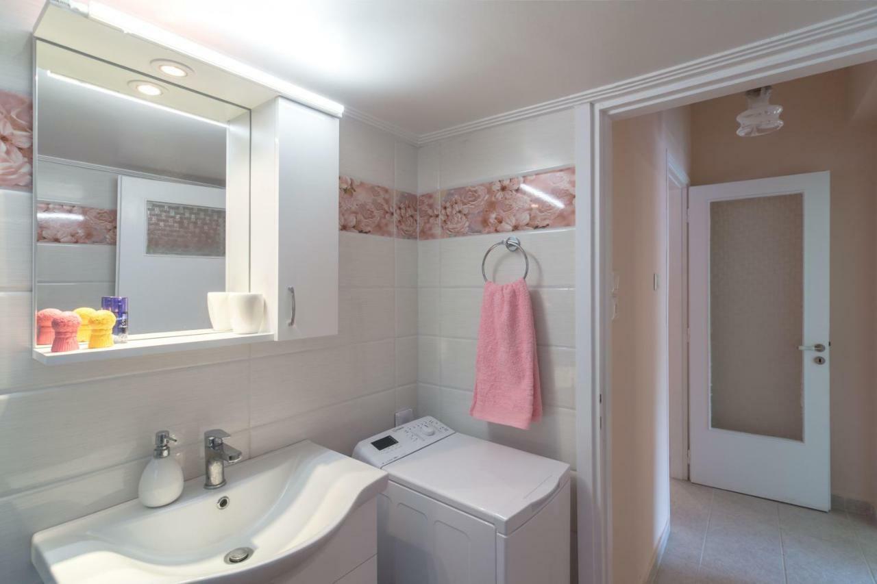 Lovely Apartment In Athènes Extérieur photo